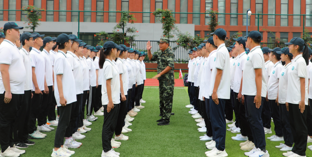 ：海信學校：黑馬是怎樣鍊成的？